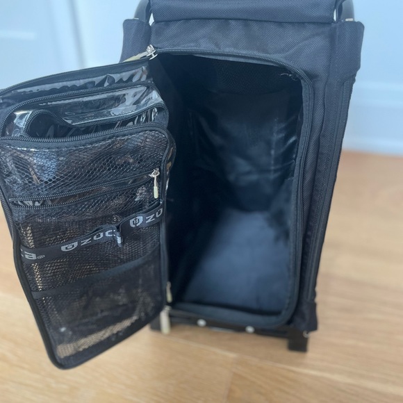 Makeup forever Pro Artist makeup bag. - Picture 7 of 7